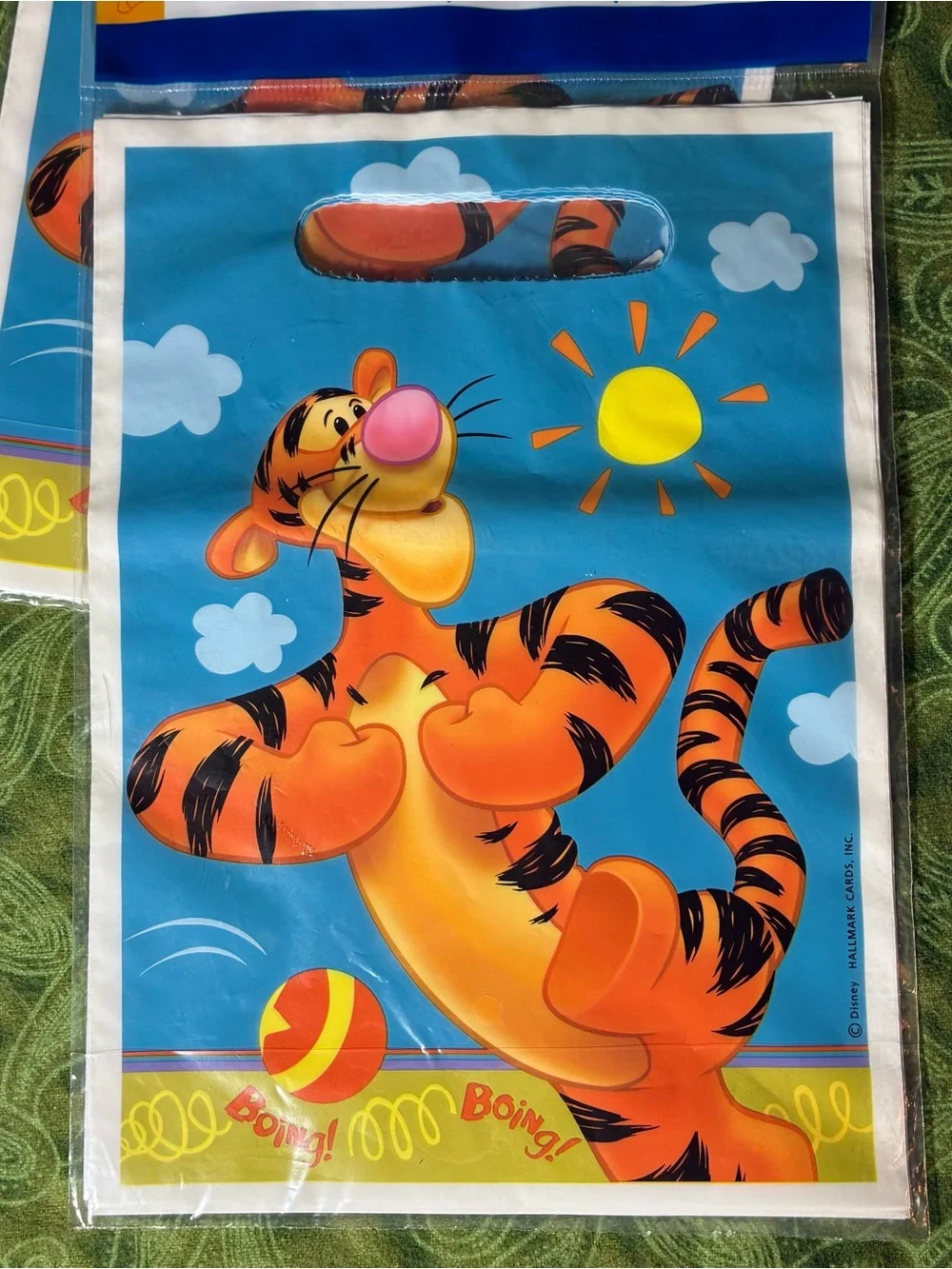 Bouncing TIGGER LOT 16 Treat Sacks Favor Bags 8 Blowouts NIP NOS Hallmark Disney